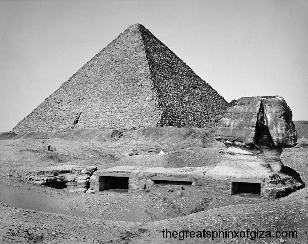 Rooms under and inside the Great Sphinx